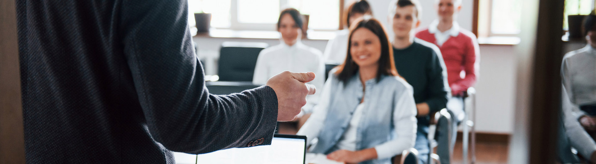 إتقان مهارات التواصل للنجاح الشخصي والمهني - Mastering Soft Skills for Career Success